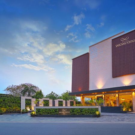 אגרה Royale Sarovar Portico Agra מראה חיצוני תמונה