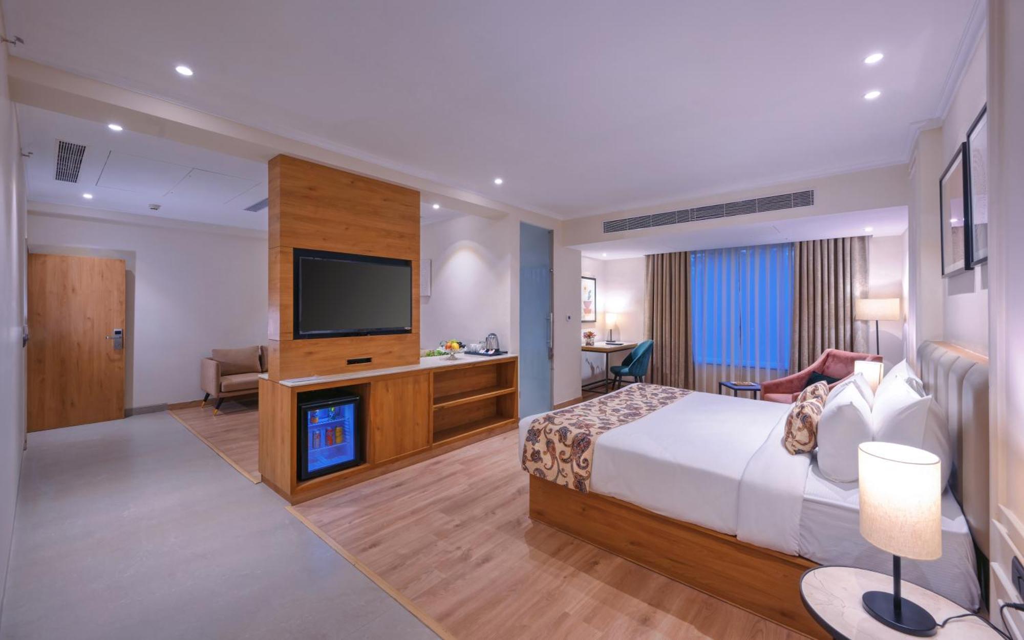 אגרה Royale Sarovar Portico Agra מראה חיצוני תמונה