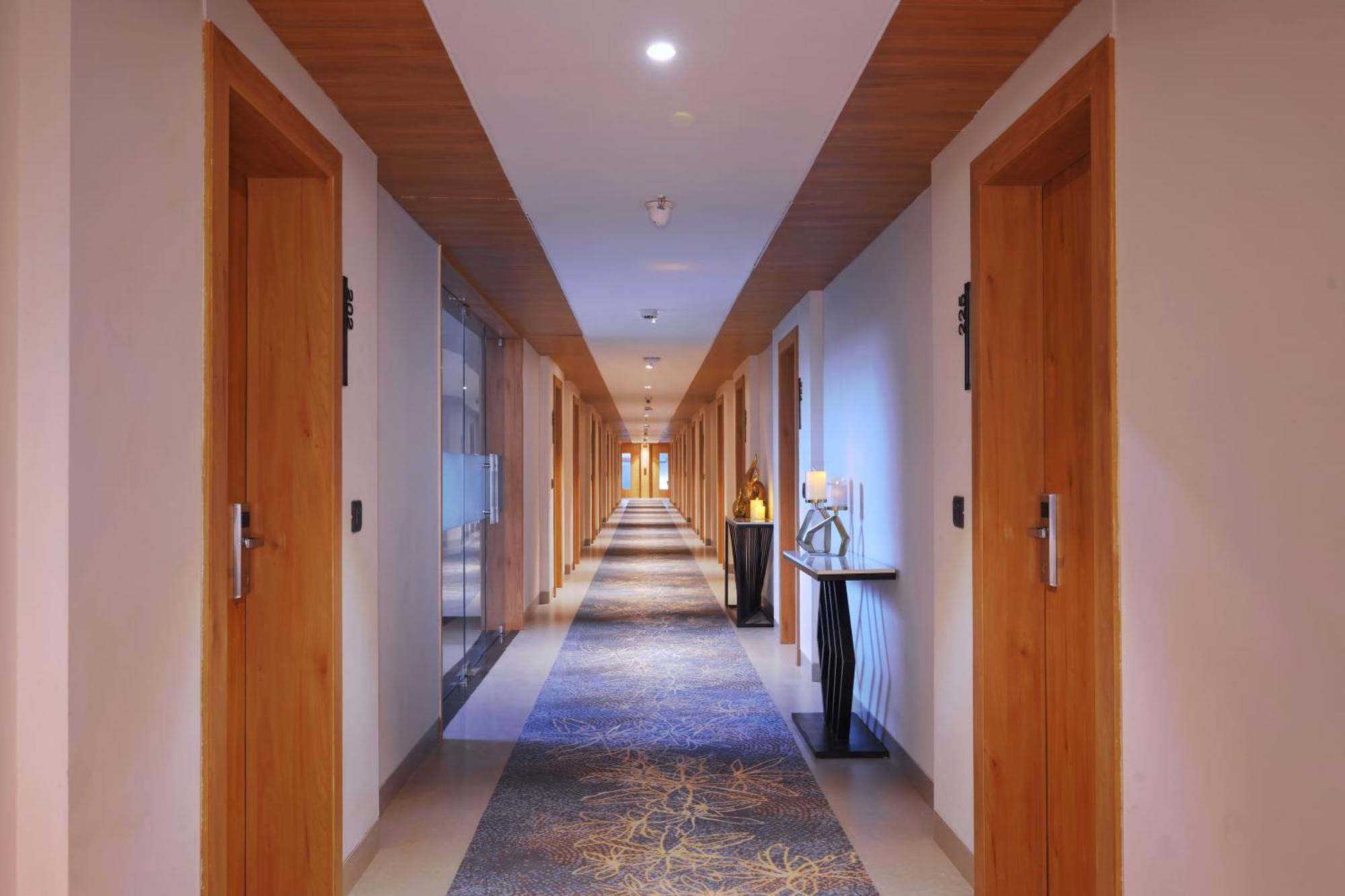 אגרה Royale Sarovar Portico Agra מראה חיצוני תמונה