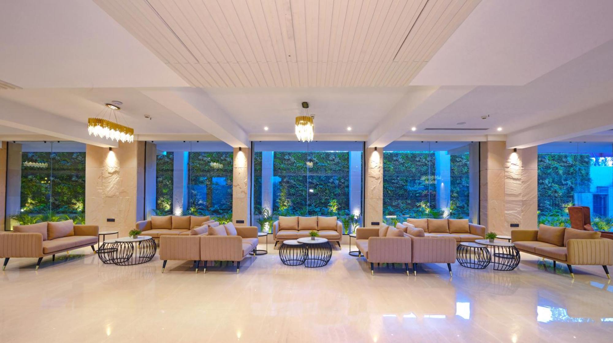 אגרה Royale Sarovar Portico Agra מראה חיצוני תמונה